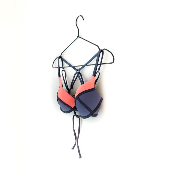Maaji Reversible Color Block Underwire Bikini Top - Picture 6 of 15